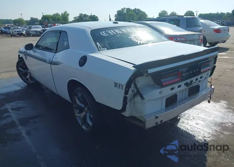 2015 Dodge Challenger Sxt z USA, uszkodzony, nr VIN 2C3CDZAG3FH861134